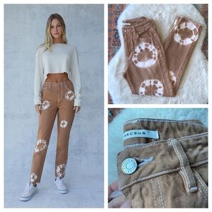 PacSun Tan white Tie Dye high rise Mom Jean festival khaki spring summer boho 24